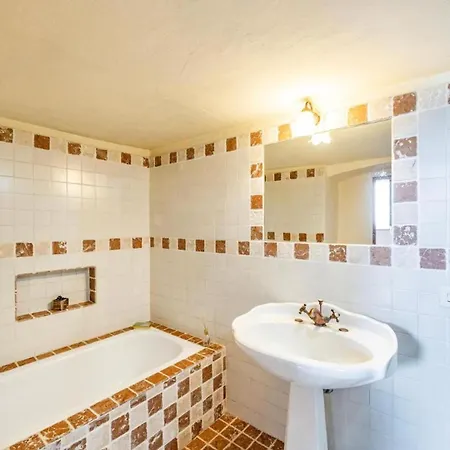 Torre Del Melograno With Heated Pool Villa Lubriano